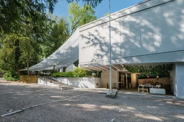ヴェネチア・ビエンナーレ日本館：歴史、課題、そして未来への展望(？)日本館を巡る芸術と建築：予算、改修、そして多様性