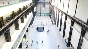 テート・モダンの魅力とは？新館長就任と、その歴史を紐解く？ロンドン、テート・モダン。現代アートを堪能できる美術館の秘密。