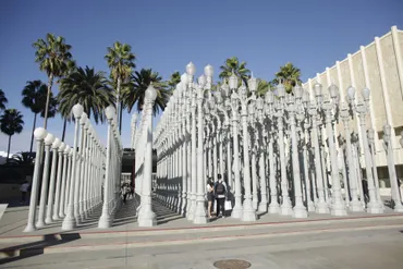 LACMA（ロサンゼルス・カウンティ美術館）の魅力とは？見どころやアクセス方法を紹介！建築美と多様な展示内容が魅力のLACMA