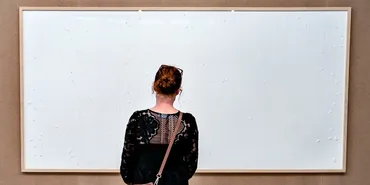 約万円以上を持ち逃げしたアーティストが返金を求められる