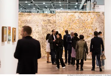 アート・バーゼル香港2024とは？最新情報から過去の出来事まで徹底解説！香港アートフェア、多様な魅力とコロナ禍からの復帰