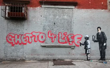 バンクシー作品「Ghetto4Life」論争とその後、正体は？：社会問題と芸術の葛藤？バンクシーの「Ghetto 4 Life」：社会問題と芸術