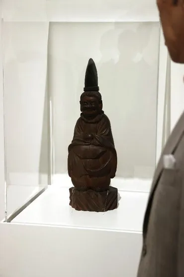 亀蔵】⑭森美術館「シアスター・ゲイツ展:アフロ民藝」その1-「アフロ民藝って何?・・・・・・説明してもらうといろいろと面白い」–美術展ナビ
