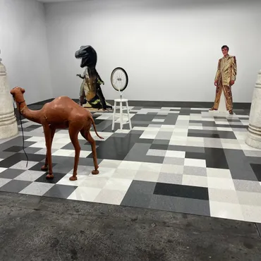 進むアートフェアの企業化業界トップ、アート・バーゼルの戦略とは