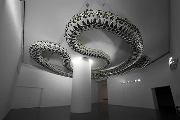 艾未未（アイ・ウェイウェイ）の芸術と社会活動：中国現代アートの巨匠（？）艾未未：自由を求め、世界を舞台に活動するアーティスト
