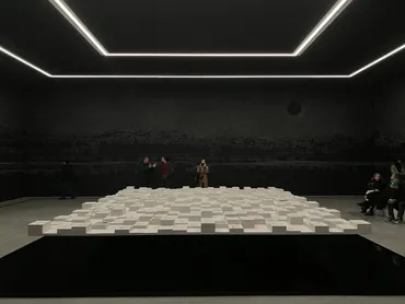 ヴェネチア・ビエンナーレ2024：毛利悠子「Compose」と水と社会の関係性とは？第60回ヴェネチア・ビエンナーレ 日本館展示「Compose」徹底解説