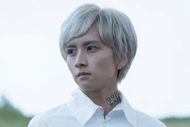 板垣李光人、ノーマン、アートの世界を巡る旅：実写版『約束のネバーランド』から、アートコレクター、サラ・ブラマンまで？板垣李光人、アート、そして未来への探求