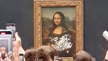 モナリザ」にスープ投げつける 環境活動家らが抗議活動、絵は無事
