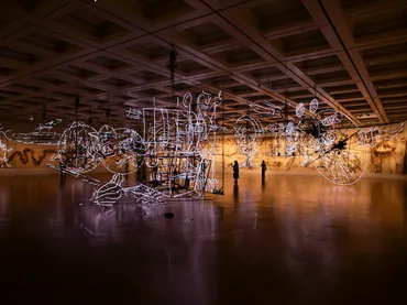 蔡國強の芸術、宇宙遊とは？大規模個展の見どころと炎上騒動の真相？蔡國強　宇宙遊―〈原初火球〉から始まる