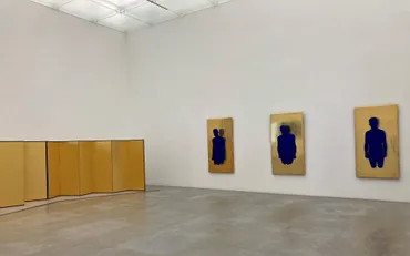 金沢21世紀美術館「時を超えるイヴ・クラインの想像力―不確かさと非物質的なるもの」フォトレポート。共鳴する精神性の探求