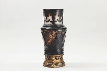 パリへの憧憬」から見据える稀代のガラス、陶器作家の人生 