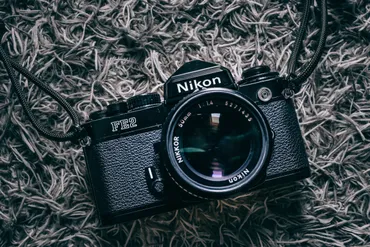 フィルムカメラ沼へようこそ！Nikon FE2と写真の世界へ飛び込もう？30年前のフィルムカメラ、Nikon FE2の魅力とは？