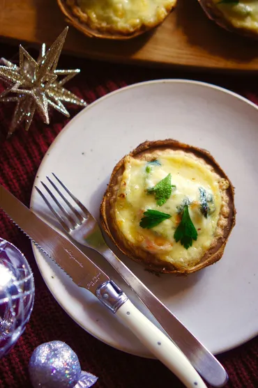 エビとほうれん草のグラタンパイ（ワッフル＆ホットサンドベーカー+タルトレットプレート） – Vitantonio