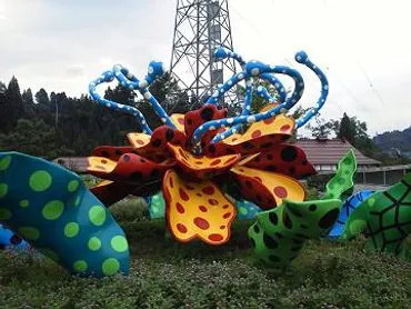 越後のアートめぐり(3)大地の芸術祭と草間彌生: TMweblog