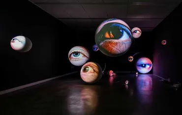 現代アート展覧会2選！『ゴースト』と『NEWNewArtists/NEWBackboneArtists2025』ってどんな内容？現代アートの最前線！注目の展覧会を徹底解説