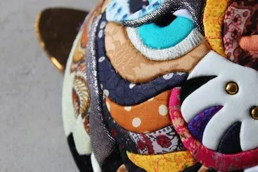 キメコミアート゛を日本から世界へ。キメコミアーティスト「イワミズアサコ」の個展を開催。