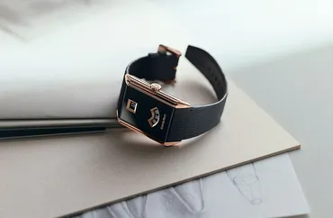 2026年新作】オーデマ・ピゲ 15245OR.OO.A206VE.01 ネオ フレーム ジャンピングアワー 