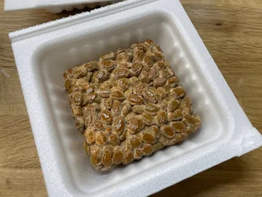 テーブルにあったら食べちゃう」「本当に木なの？」 木彫りで ...