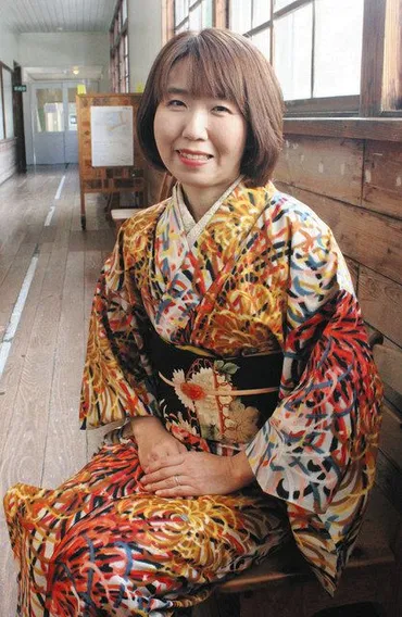 銘仙の魅力とは？大正ロマンを彩った着物、その魅力と未来とは？大正ロマンを彩る銘仙の世界：桐生正子氏コレクション展