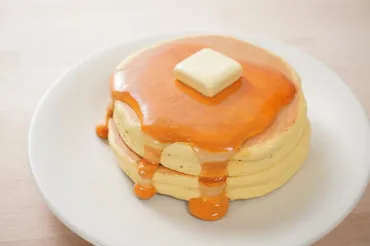 話題沸騰！ SNSでバズった本物そっくりな「木彫りたまごボーロ ...